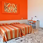 Palm Otel 3*