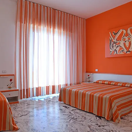 Palm Hotel
