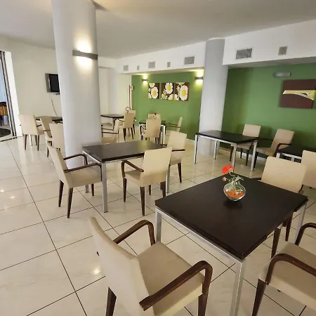 Palm Hotel