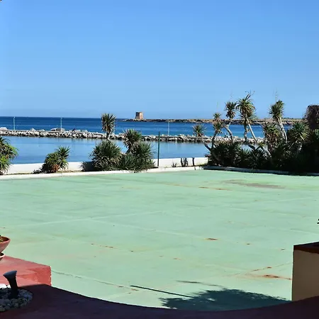 Palm Hotel